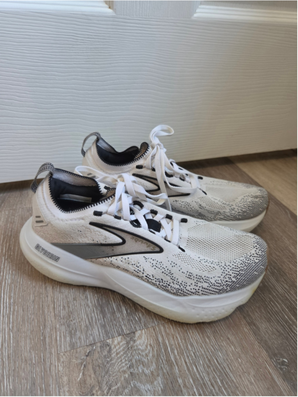 Women's Brooks Athletic Sneakers White and Black